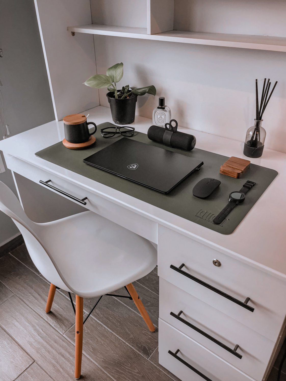 Guide To Getting The Best Office Desk And Chair – Welp Magazine