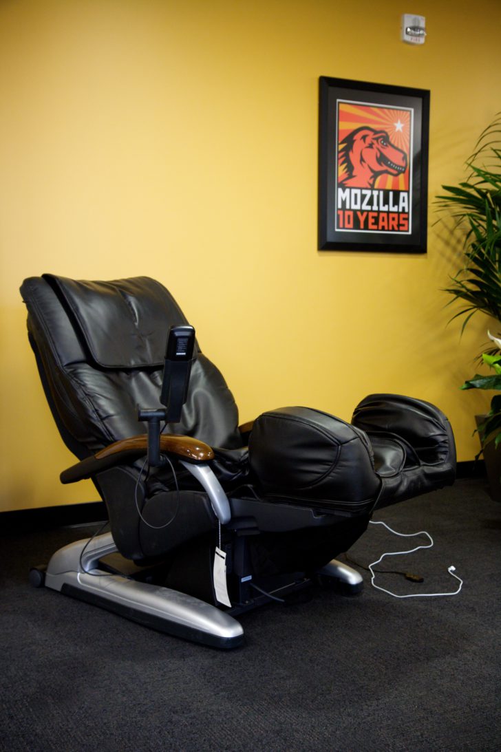Guide To Getting The Best Office Massage Chairs UK in 2021 Welp Magazine