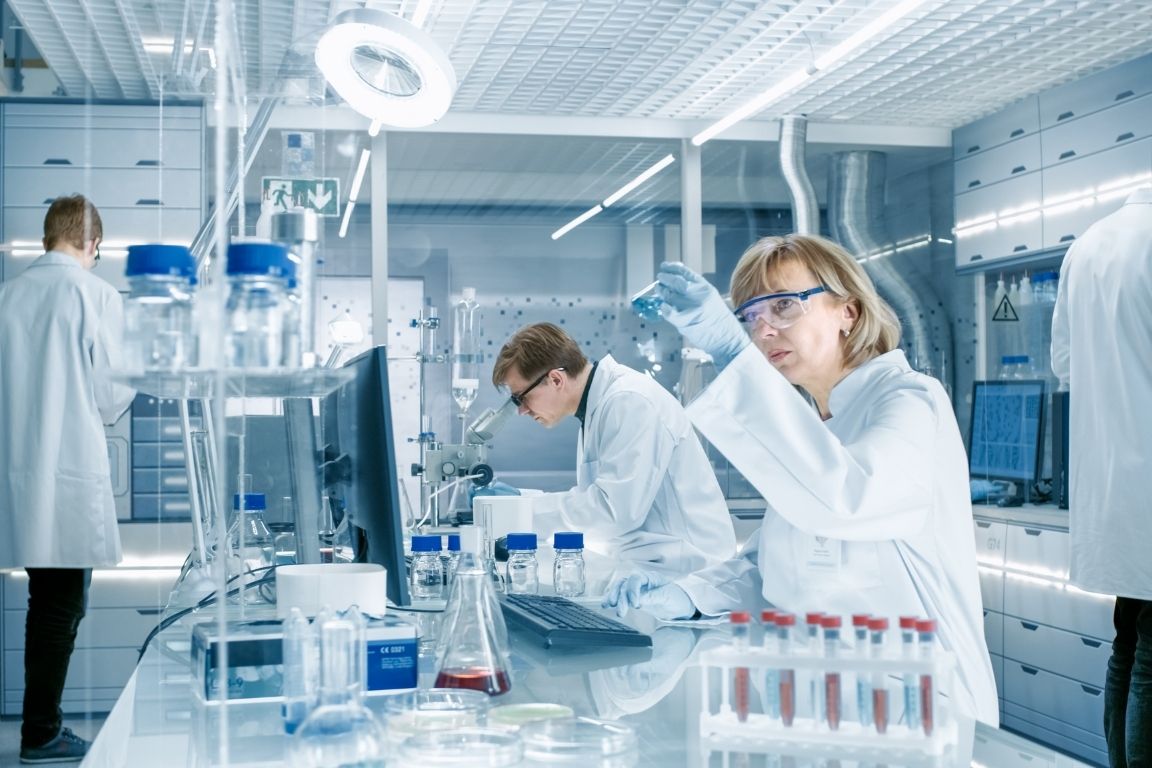 Tips for Managing a Scientific Laboratory