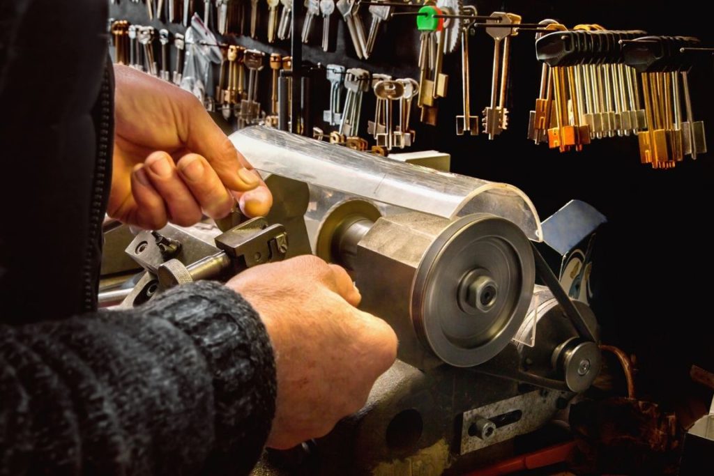 Essential Steps to Starting a Locksmith Business