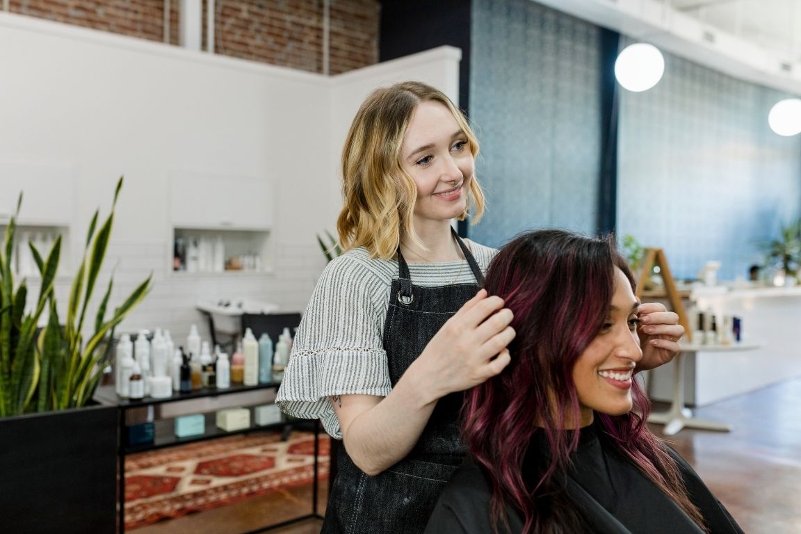 The Professional Traits of a Successful Hairstylist