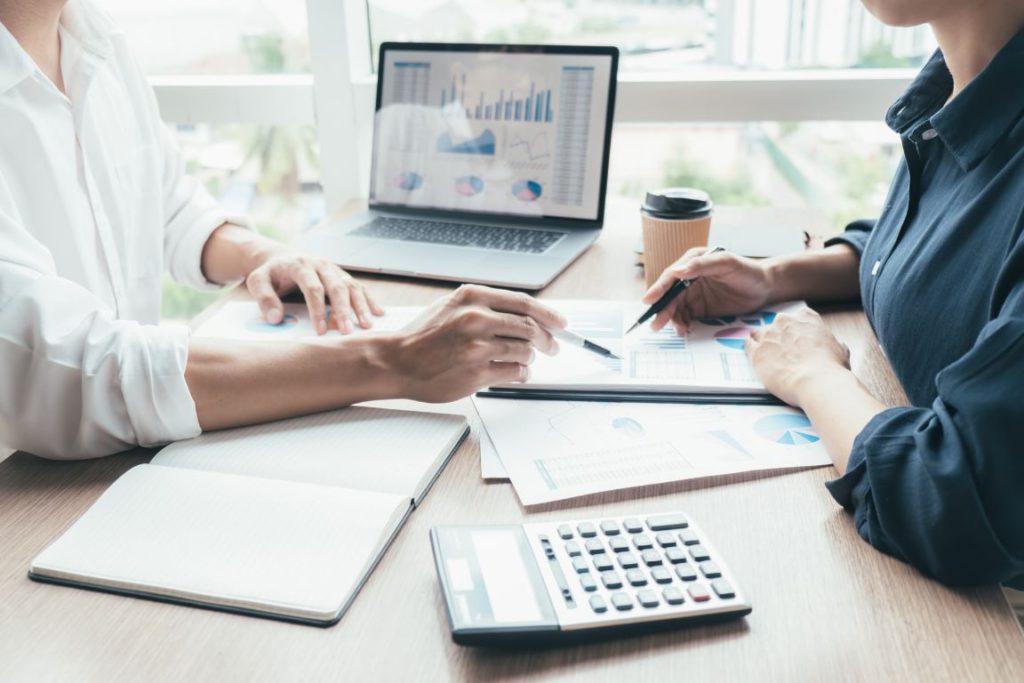 What Are the Different Online Advertising Models?