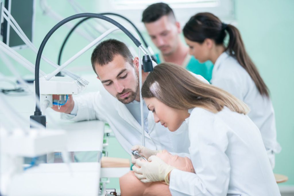 Reasons Why Dentists Should Continue Their Education