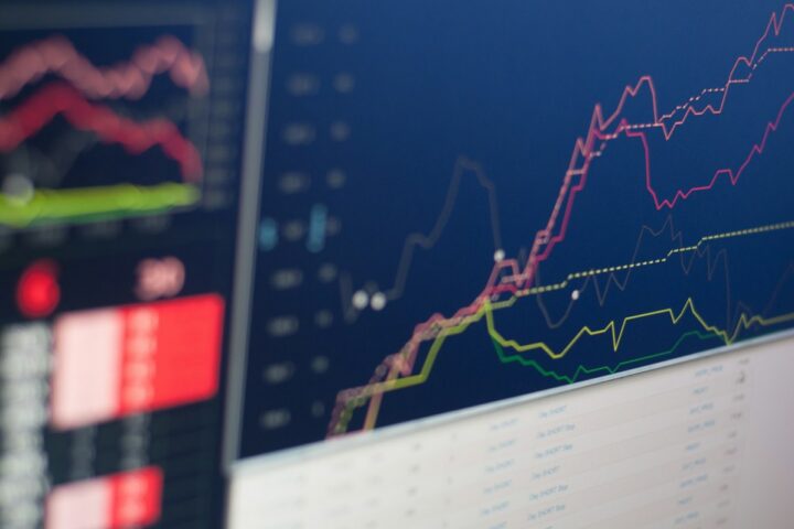 Stock market chart showing a decline, illustrating the AI bubble burst fears in China and Hong Kong