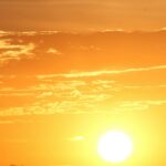 El Nino heat waves 2026: intense sun in a clear blue sky