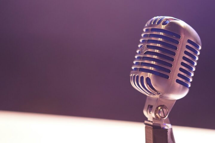 Voice AI agents microphone representing AI voice agents in healthcare and customer service